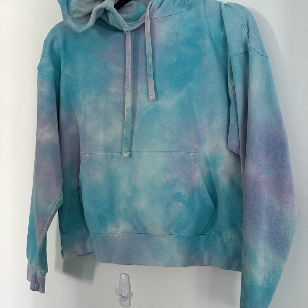 Carbon38 Blue and Purple Sweater